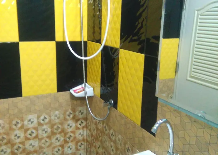 Aparthotel Hive 28