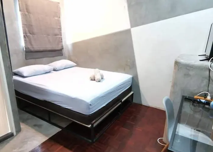 Hive 28 Aparthotel