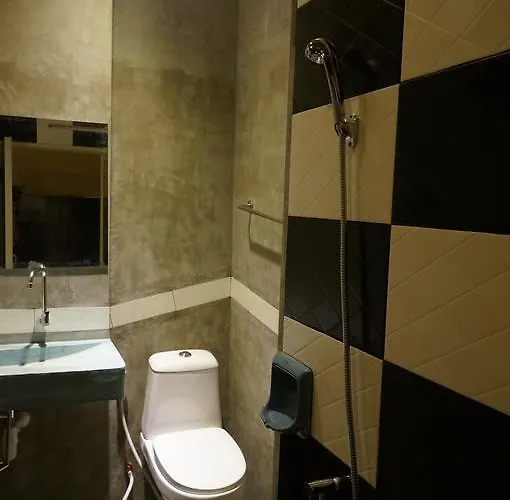 Hive 28 Aparthotel